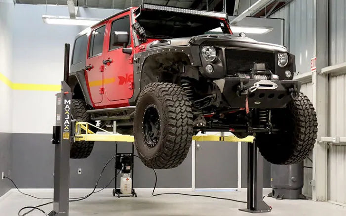MaxJax M7K Portable Two Post Lift Deluxe Package