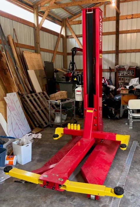 AMGO SML-7 Portable Single Post Lift